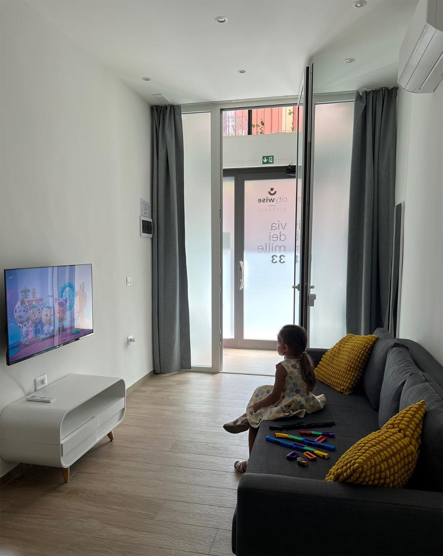 Citywise Vittorio - Independent Apartment Near Bari Central Station 외부 사진